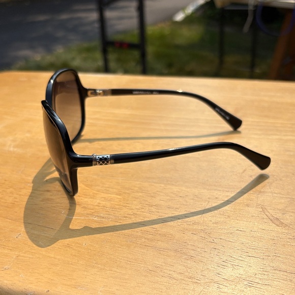 Coach Black and Brown Sunglasses - Picture 3 of 5